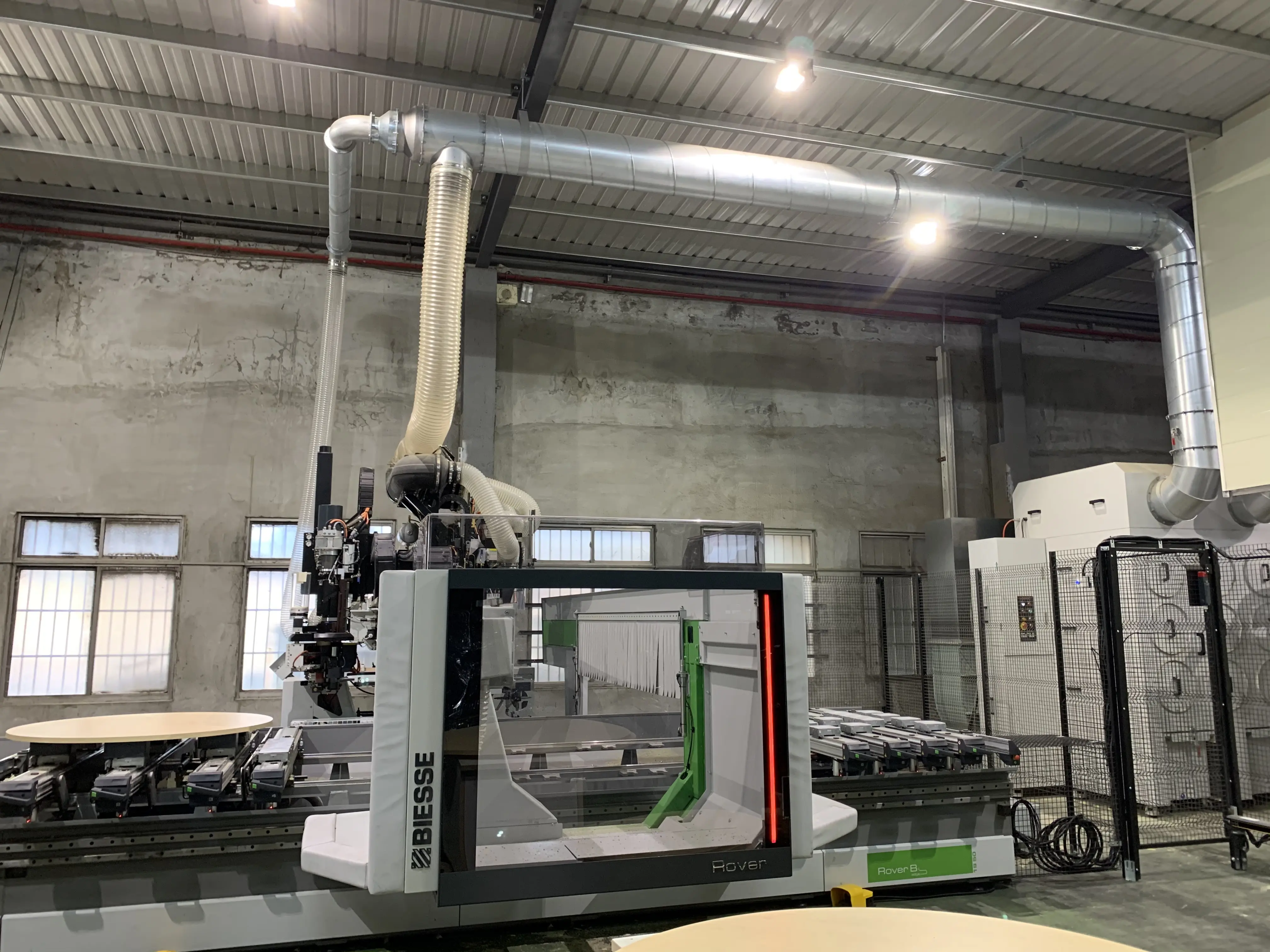 优顺益 USONIC，侧抽式滤心集尘设备 | U-2000A 空压自动逆洗清洁系统